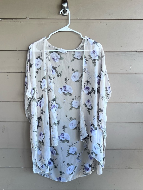 Other - Q U.S.A. Floral Kimono Top Womens Small Cream Purple Rose Sheer Boho Cover Up